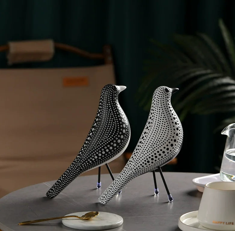 Nordic Artistic Bird Sculpture - Mid-Century Modern Decorative Figurine